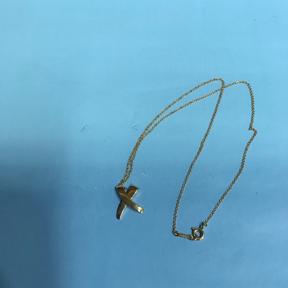 Authentic Tiffany & Co. Kiss Pendant - Picture 4 of 4